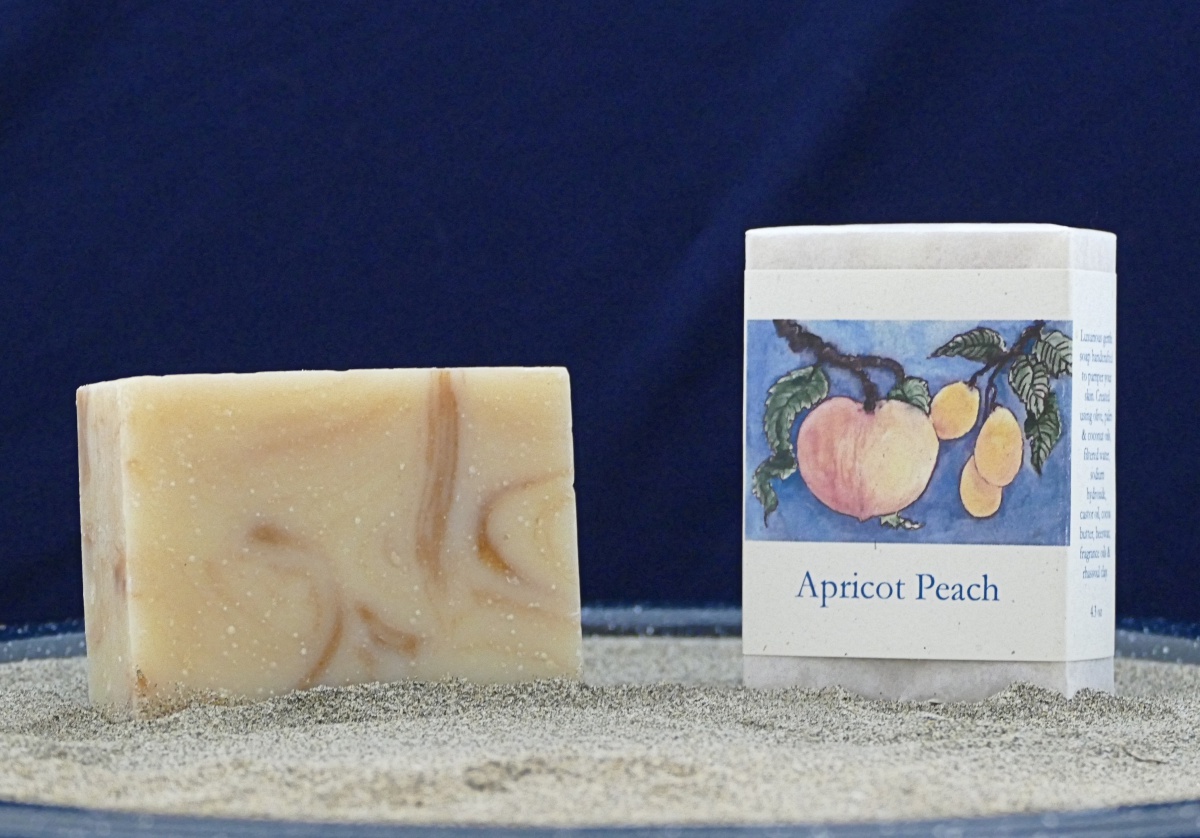 Harmony Soapworks - Apricot Peach Soap