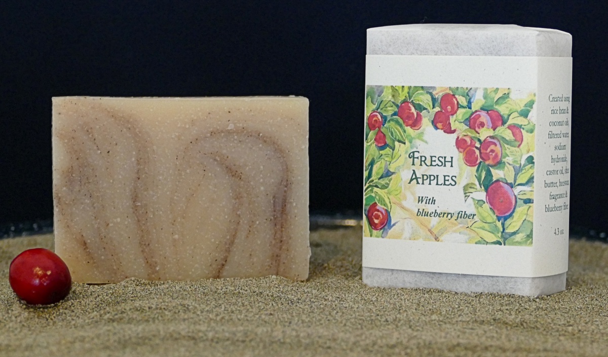 Harmony Soapworks - Fresh Apple Soap
